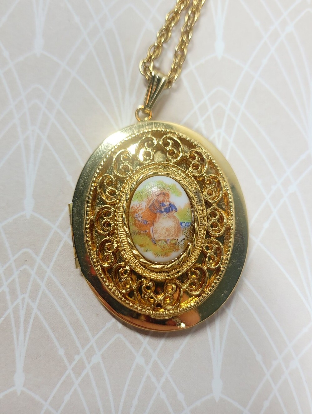 ​Vintage Gold Filigree Colonial Couple Scenic Portrait Locket Necklace